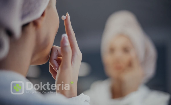 Gunakan krim retinoid sebagai cara untuk mencegah penuaan dini